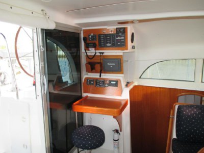 Used Sail Catamaran for Sale 2002 Lagoon 380 Electronics & Navigation
